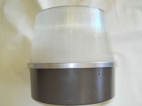 HPC  100 Watt High Pressure Soduim Canopy Luminaire Bronze 120/277 Volt