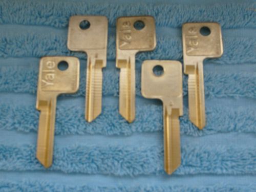 Locksmith yale  g key blank new uncut original yale lot of 5 for sale