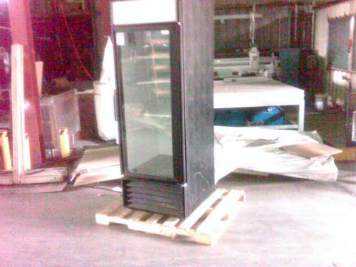 True  Single Glass Door Refrigerator NSF and Laboratory