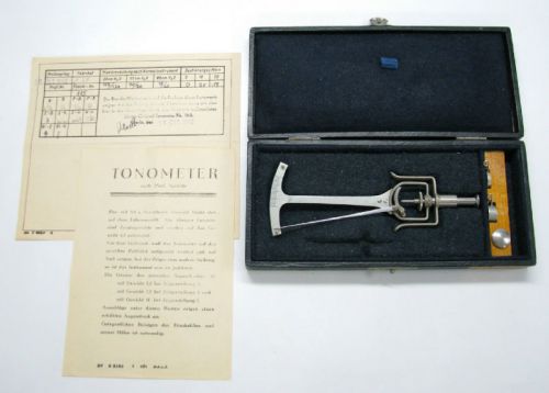 VINTAGE 1952 GERMAN TONOMETER #115 DDR MGF EAST GERMANY BERLIN BOX SEE!! »