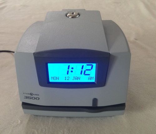 Pyramid 3500 Time clock with Time cards