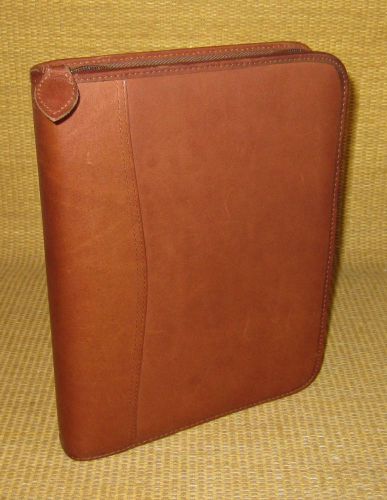 Classic/Desk 1&#034; Rings | Brown DISTRESSED LEATHER DAY-TIMER Zip Planner/Binder