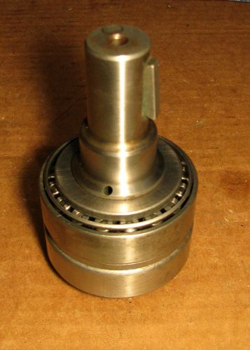 Genuine Eaton Char-lynn charlynn 21618-1 shaft and bearing 1&#034; straight key