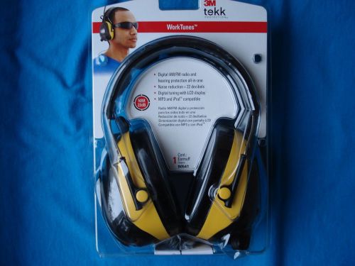 3M Tekk Ear Muffs WorkTunes AM/FM Radio Hearing Protection Headphones MP3&amp; iPod