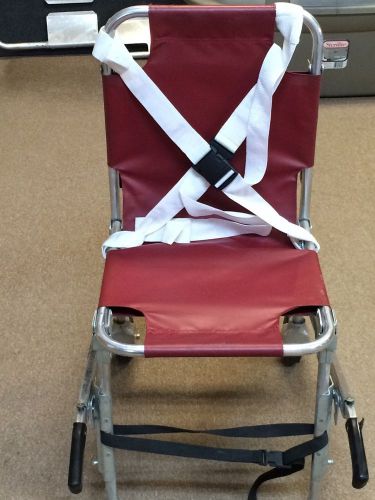 STAIR CHAIR: Ferno Model 40 Stair Chair NO RESERVE