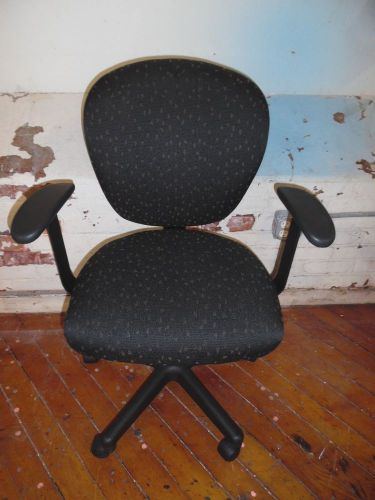 &#034;Turnstone/Steelcase&#034; Rolling Computer Chair w/ Adjustable Height/Back Used