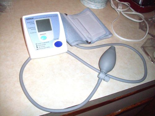 Omron Blood Pressure Monitor Digital HEM-432C Manual + battey operated arm pump