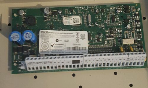 DSC PC 1832 Alarm Panel
