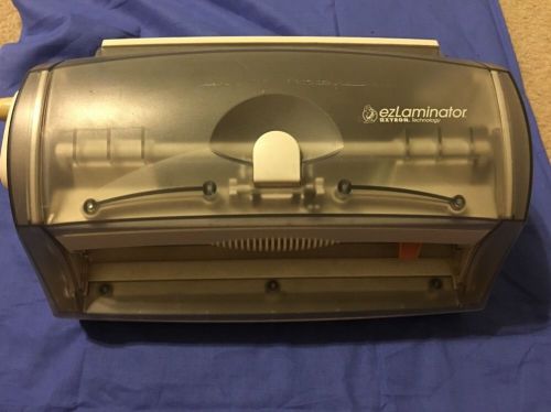 XYRON ezLaminator Manual Laminating Machine works well