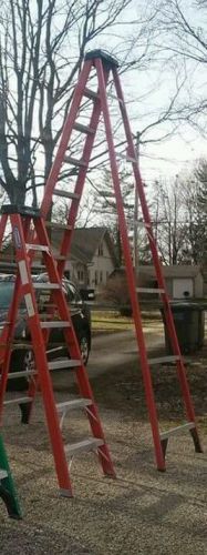 12&#039; Werner Fiberglass ladder