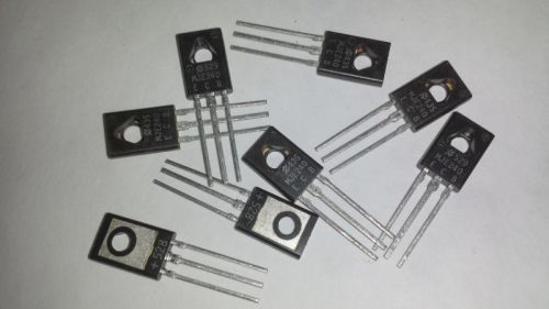 Transistor MJE240 Silicon Power npn 80V 15W