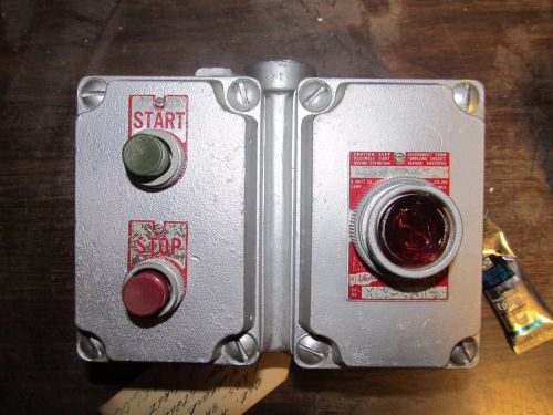 Killark XCS-8A-15 Stop Start pushbutton switch with pilot light