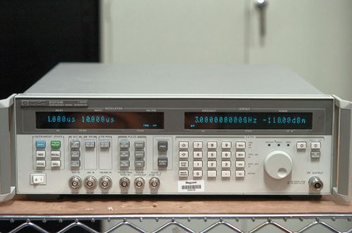 Agilent / HP 83731B 1 to 20 GHz Synthesized Signal Generator w/Option 1E1