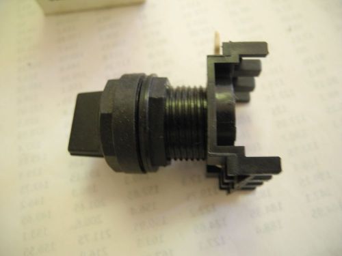 Cutler Hammer E22XB61 Non Illuminating Knob Selector Switch - NEW
