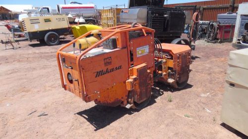MULTIQUIP 3030 D Walk Behind Trench Compactor Articulating Mikasa (Stock #1971)