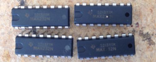 4 PCS MAX232N TI DRIVER/RECEIVER RS232 120KBPS 5V DIP