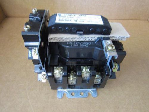 GE CR305C0**AAST NEMA SIZE 1 CONTACTOR
