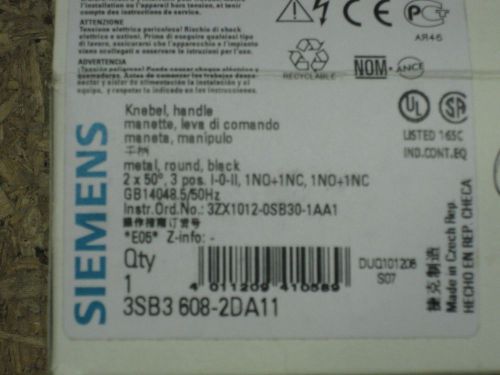 NEW out of box Siemens 3SB3 608-2DA11 3SB36082DA11 3 position selector switch