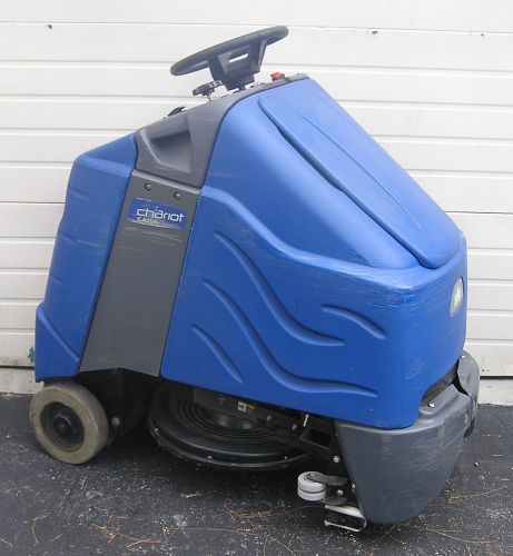 WINDSOR CHARIOT IGLOSS 24&#034; Disk Floor Scrubber