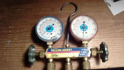 Yellow jacket  manifold 2-1/2&#034; gauges 60&#034; plus ii™ hoses 134a/404a, 507 for sale