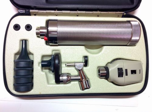 Welch Allyn Otoscope/Ophthalmoscope set