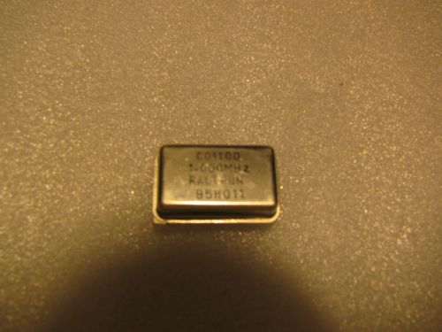 Lot of 60 (OR LESS) Raltron USA C01100 1MHz 100PPM quartz oscillators