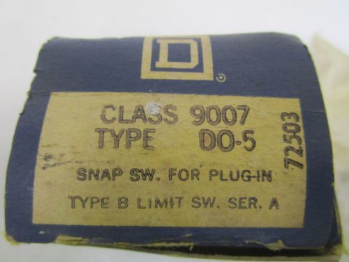 SQUARE D 9007-DO-5 SNAP SWITCH *NEW IN BOX*