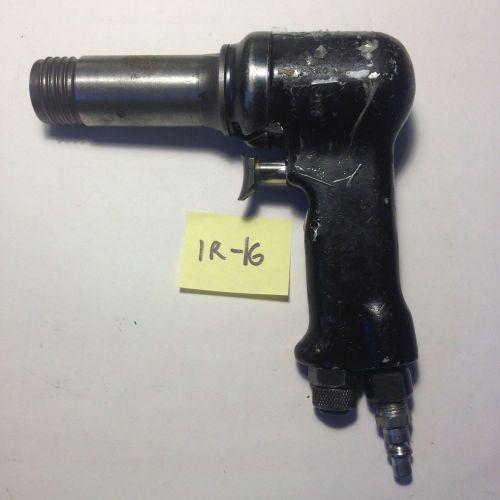 INGERSOLL-RAND AVC 12 PNEUMATIC RIVET GUN AIR HAMMER RIVETER AIRCRAFT TOOLS TOOL