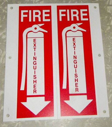 (1-SIGN) 4 X 12 (3-D) RIGID PLASTIC ANGLE &#034;FIRE EXTINGUISHER ARROW&#034; SIGN...NEW