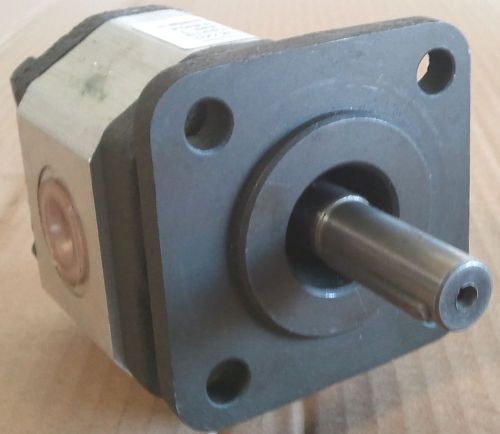 SALAMI GEAR PUMP MODEL 1.6PE1.4D-R083S1  .085 CID 4 HOLE MOUNT - NEW