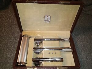 Vintage Flagg Laryngoscope 3 Blades W/ Welch Allen Handle and Case.