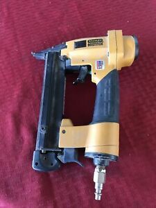 Bostitch S32SX Pneumatic Stapler