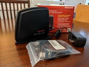Honeywell THM6000R1002 RedLINK Internet Gateway and Power Supply