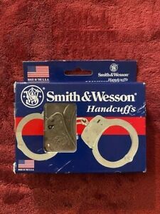 Smith &amp; Wesson Nickel Finish Handcuffs 2 Keys Model 100-1