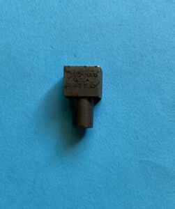 *NOS* 232817-SINGER-STUD-FOR SEWING MACHINES *FREE SHIPPING*