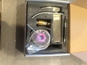 Hoimpro Gold Waterfall Spout Bathroom Faucet ,Single Handle Bathroom Vanity Sink