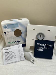 Welch Allyn DS44-11C Durashock Sphygmomanometer Adult Blood Pressure Cuff &amp; Case