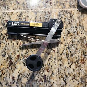 Klein Tools 53725 Auto clamping BX and Armored Cable Cutter
