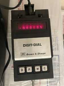 Brown &amp; Sharpe 0-.020&#034; x .00005&#034;Digit-Dial Electronic Digital Indicator 599-1030