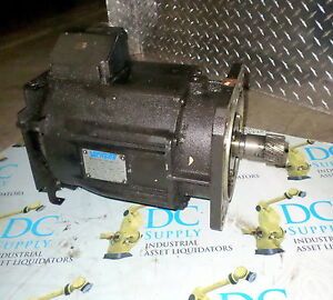 VICKERS COMAU 81.6584.00 180 V 2800 RPM 19 NM 22.2 A SERVO MOTOR