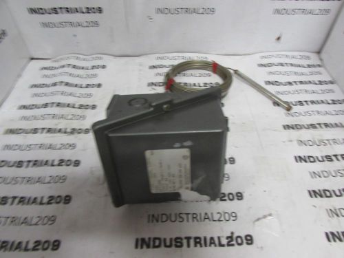 UNITED ELECTRIC CONTROLS TYPE F402 TEMPERATURE SWITCH NEW