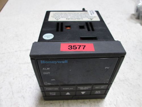 Honeywell dc200h-0-000-100000-0 controller *used* for sale