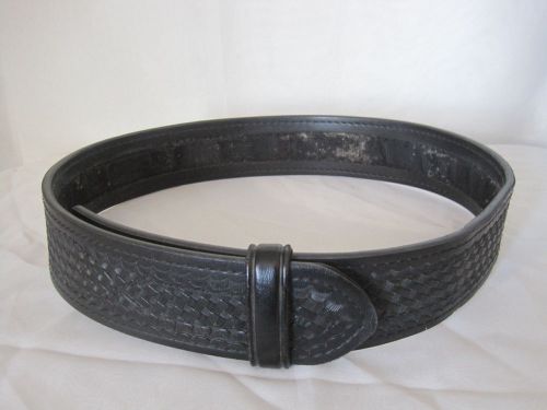 Safariland black leather velcro duty belt police basketweave see measurements 32 for sale