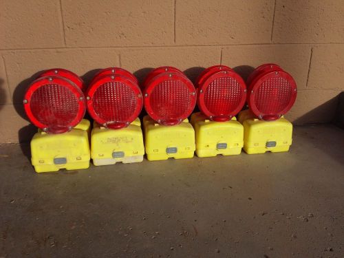 RED EMPCO-LITE Model 400 Flashing Barricade Light