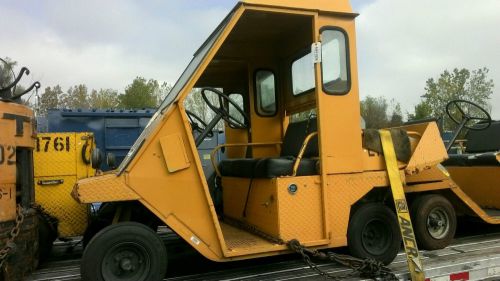 Cushman electric cart - model 898322-8210 - used - am11936 for sale