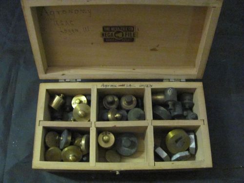 VINTAGE BRASS SCALE WEIGHTS ASSORTED IN WOOD CASE