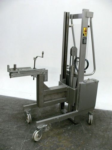 Baka m60 hoist / lift   manual hydraulic stacker 250kg capacity for sale