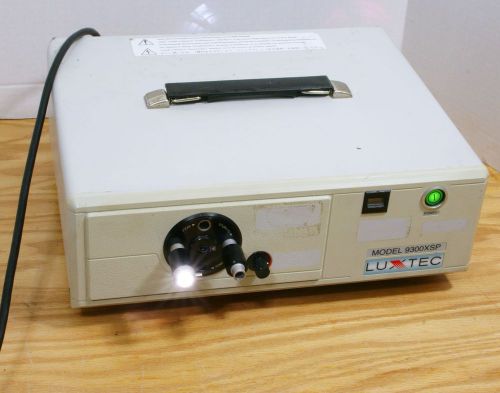 Luxtec 9300 xsp surgical light source w/ 300w xenon lamp &amp; olympus storz adapter for sale