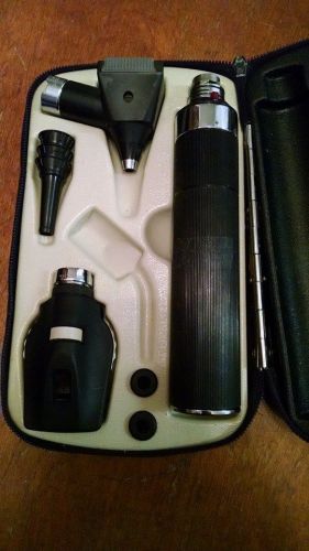 Welch allyn otoscope / ophthalmoscope combination set with case 11600 / 25000 for sale