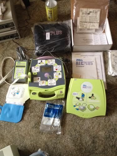 Zoll aed plus trainer training aed version 2.2 with cpr-d padz  wireless remote for sale